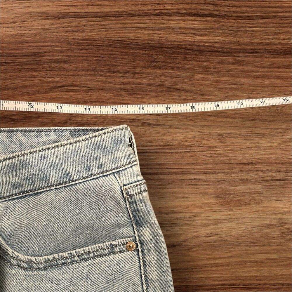 Seven7 Light Denim Stretch Comfortable 90's‎ Straight Jean Women Size 8 - Picture 3 of 6